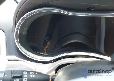 2018 Jeep Grand Cherokee Summit 4X2 z USA, uszkodzony, nr VIN 1C4RJEJG4JC304574